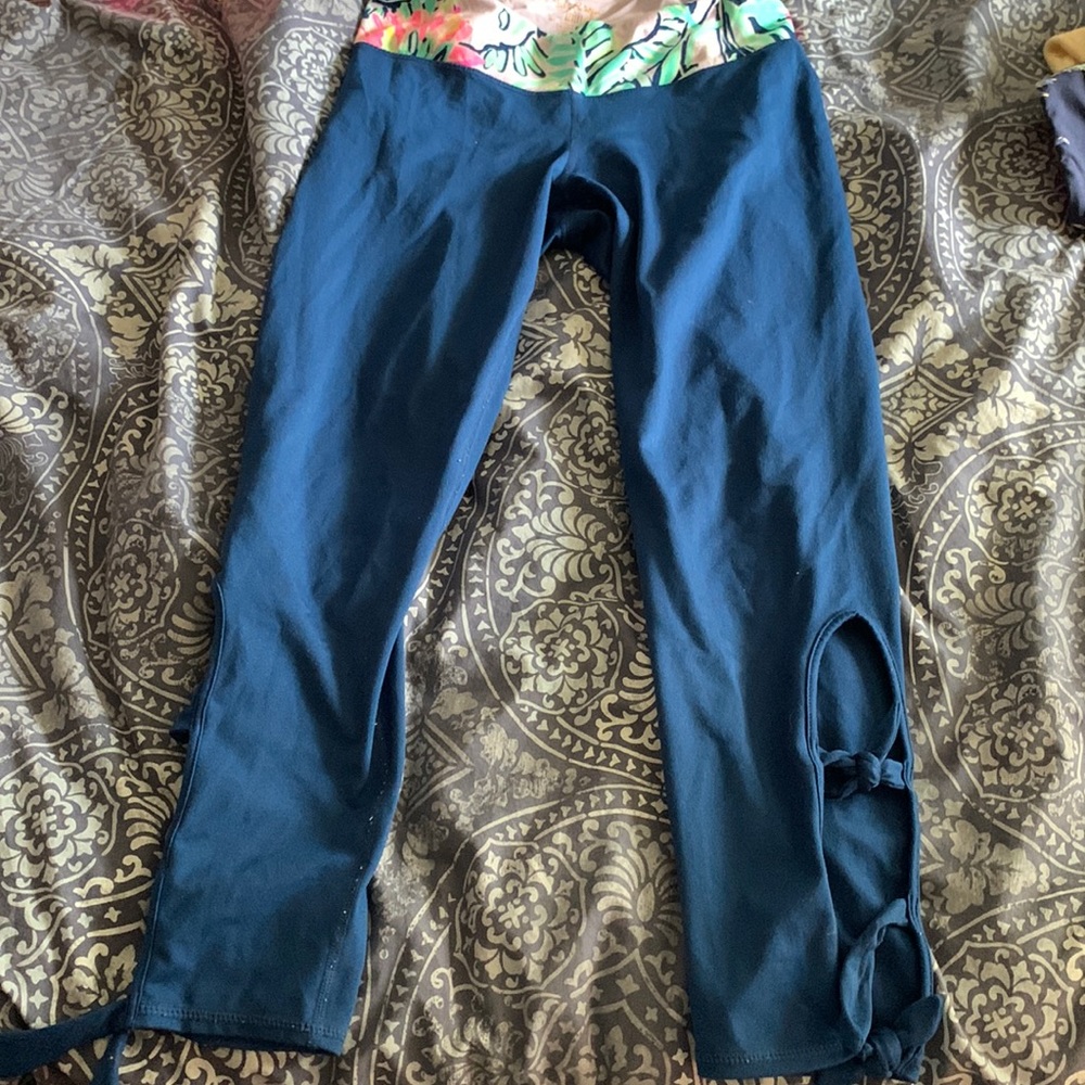 Cute lilly pulitzer leggings!